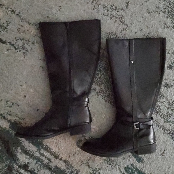 Boots with Buckle Accessory and Zipper - Picture 1 of 4